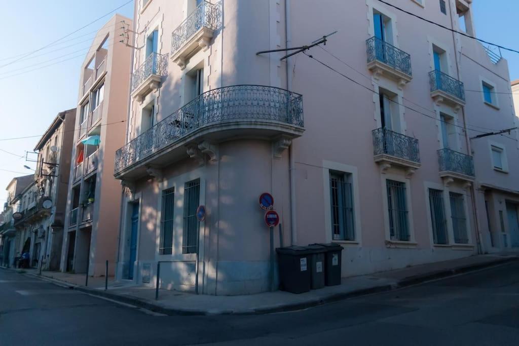 Emile Zola - Grand Appartement Proche Gare Et Polygone - Parking Gratuit- Béziers Extérieur photo